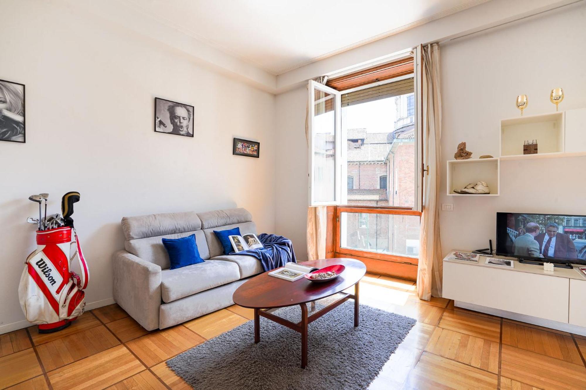 Duomo Center Apartment — Photos 1